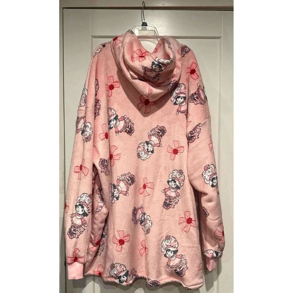 Strawberry Shortcake hooded pullover fleece - Picture 3 of 5